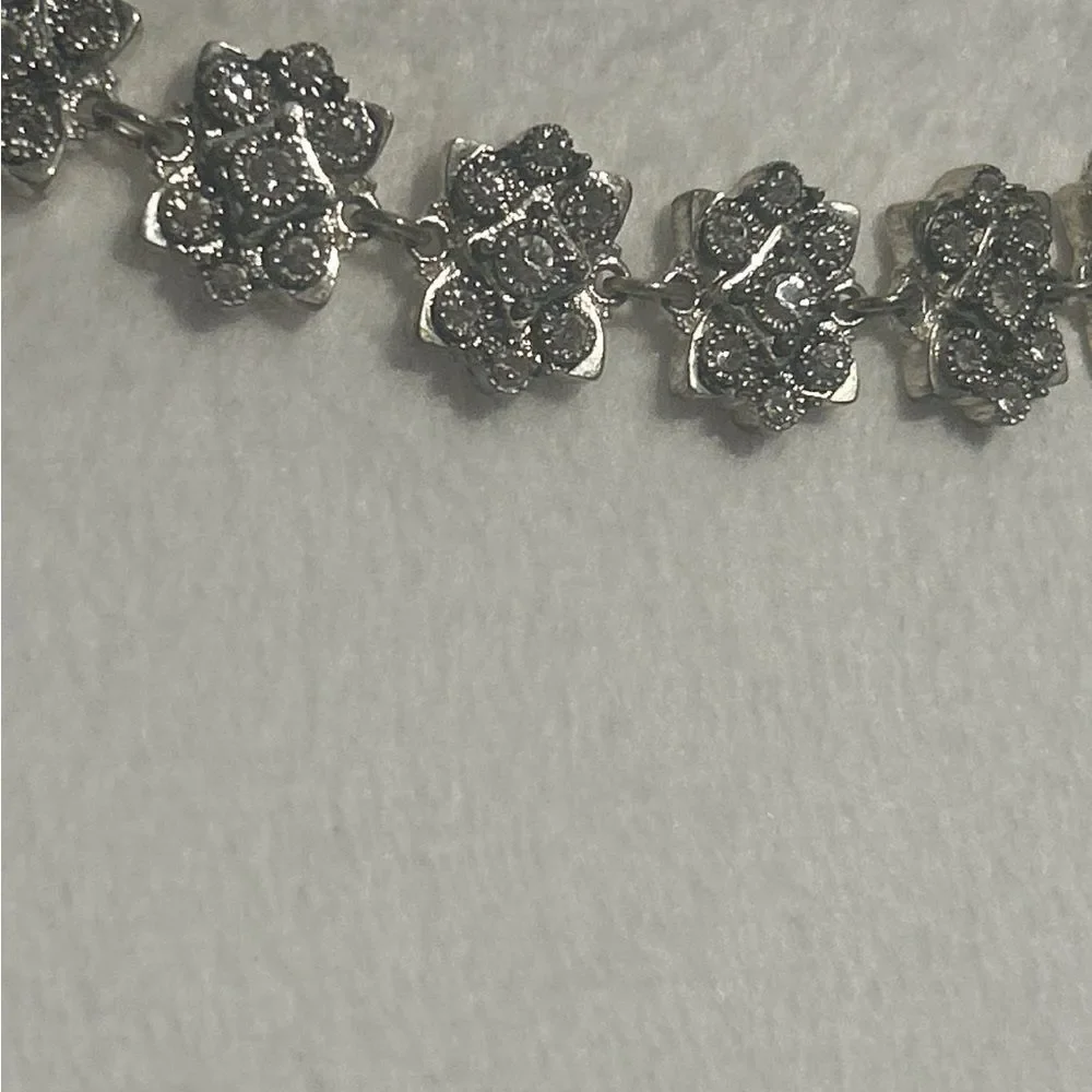 Vintage 90s Y2K Silver Rhinestone Floral Necklace Choker Elegant Statement
